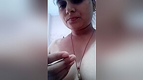 Today Exclusive -sexy Desi Chick Shows Her Milky Boobs 5